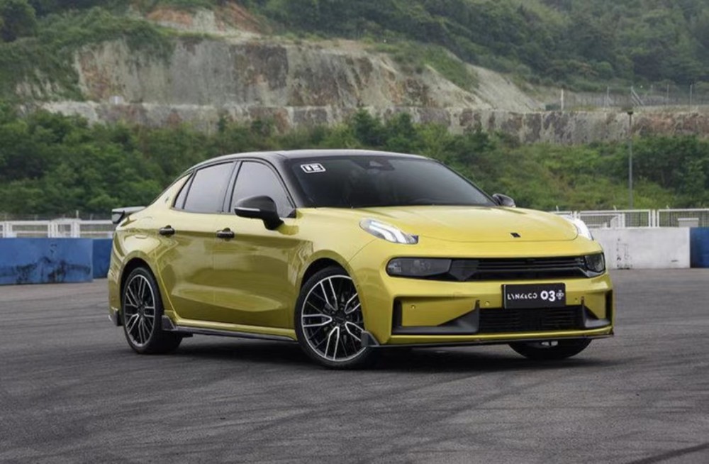 变丑还是真帅气领克03中期改款实车曝光新增15t混动版本