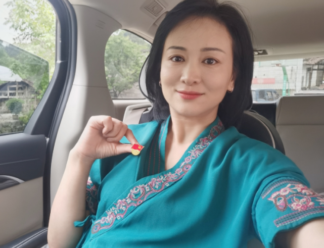 64岁老戏骨健康引担忧躺病床上脸色苍白透露入院做心脏手术