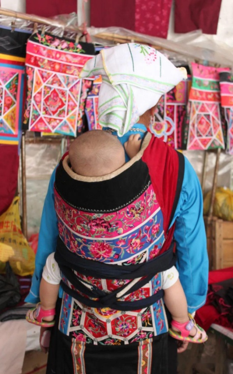 广西背带——用锦绣守护 将母爱传承|壮族