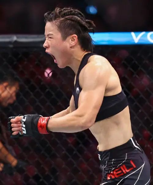 张伟丽女性力量与肌肉审美