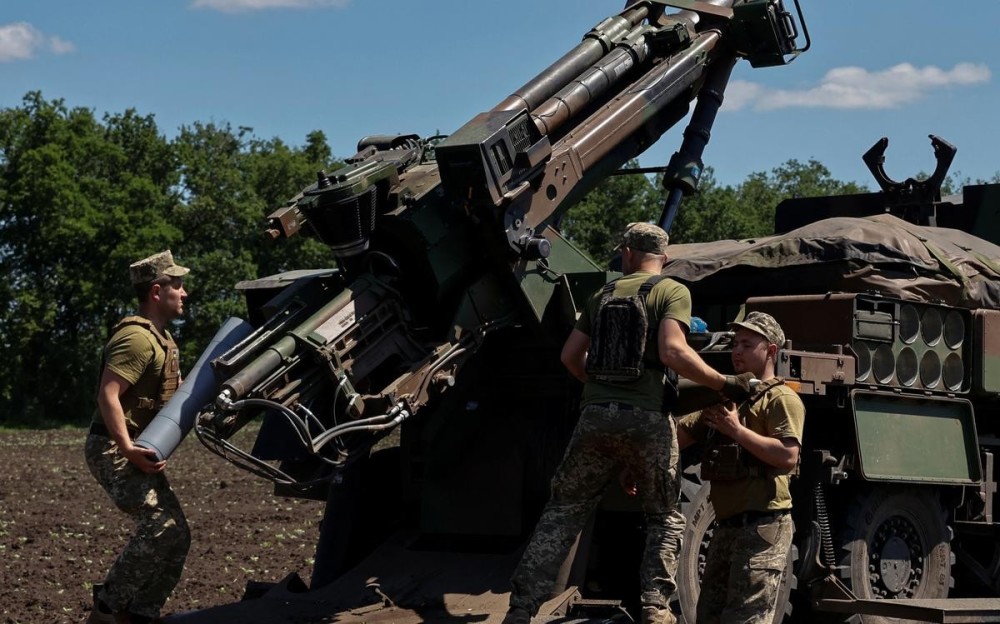 北约援助的昂贵武器，刚到乌克兰就被一锅端，剧烈爆炸地动山摇