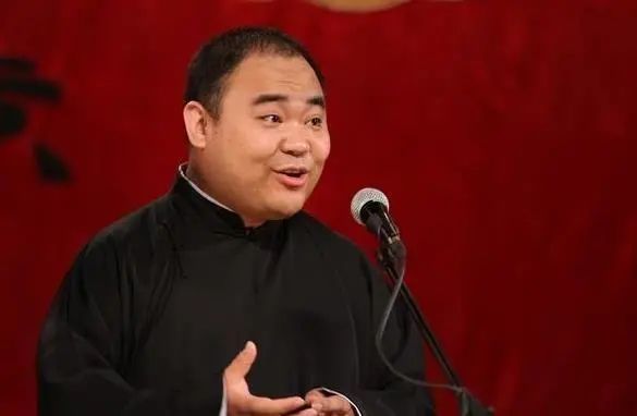 而离开德云社的宁云祥改了名字取消了认证,远离了德云社的一切.