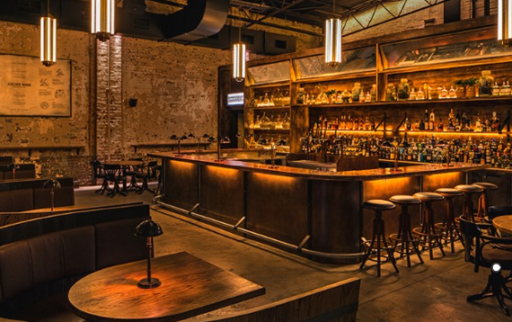 唐山一酒吧被举报涉黑驻场女歌手被拘禁16小时距离公安局仅300米距离