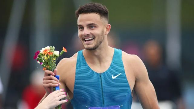 橄榄球手艾伦110米栏1284秒