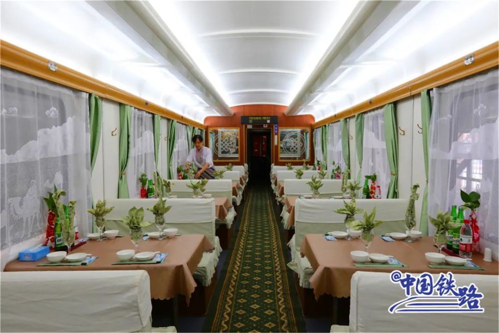 新东方快车为何如此火爆?_腾讯新闻