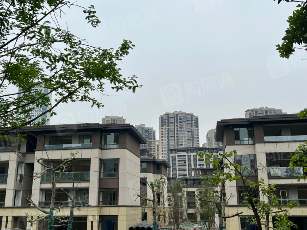 中洲锦城湖岸取证天府一街准现房最后一批小高层
