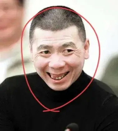 冯小刚和女演员在外喝酒,徐帆得知急忙赶去夺过酒杯,冯小刚生气给她一