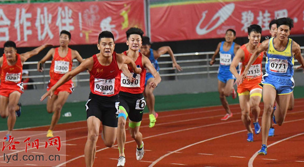 在200米短跑项目中跑进21秒大关 洛阳选手王辰浩打破全省纪录