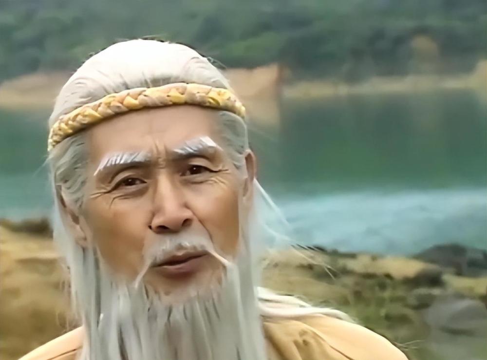 侯爷愣了,姜子牙眼神坚定道"老夫夜观天象,征伐暴君者应在西岐,贤候