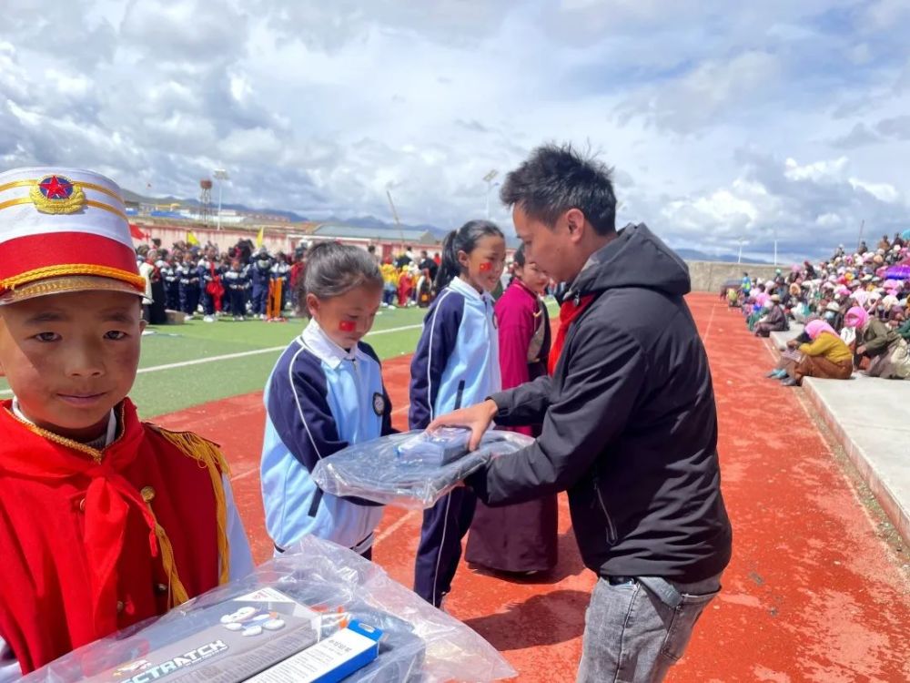 文明实践在当雄乌玛塘乡团委开展青少年自护教育活动