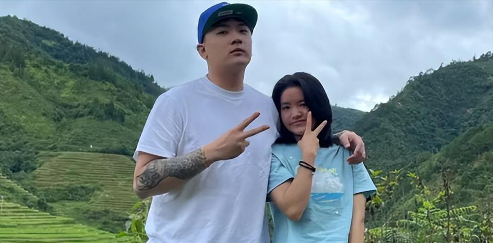 李勒优带晋妈,崔晋看望爷奶,公布个人账号,网友:终于等到你_腾讯新闻