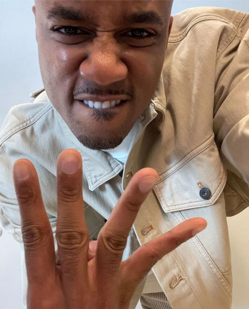 全员朝你竖中指黑袍纠察队太狂了