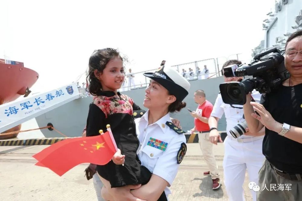 中国驻孟大使看望的这名女孩，背后有一个感人的故事请刘德华代言要多少钱