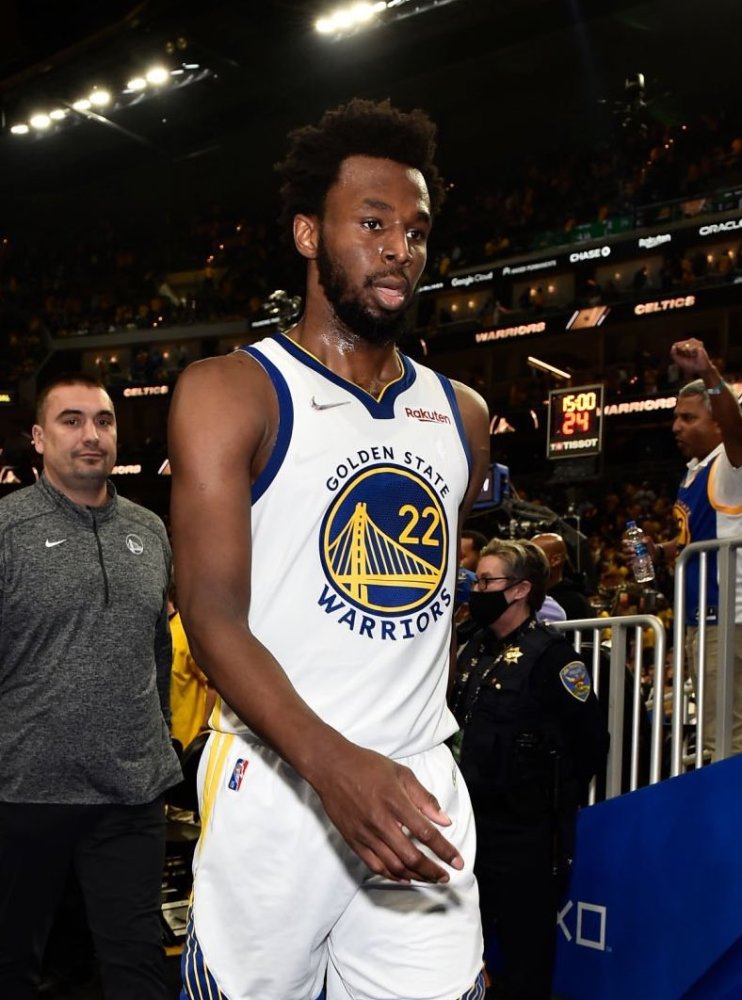 得分篮板均是勇士最高维金斯不贪功球队影响了我帮我找到正确位置