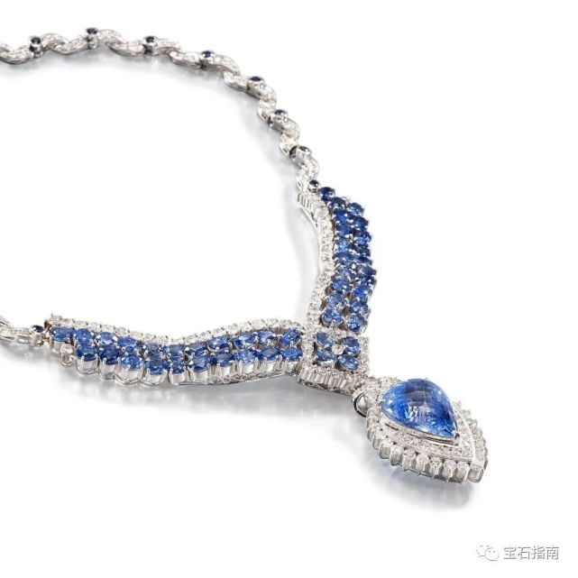 香港苏富比瑰丽珠宝第二部分拍卖结果成交总额逾2600万港币彩色宝石