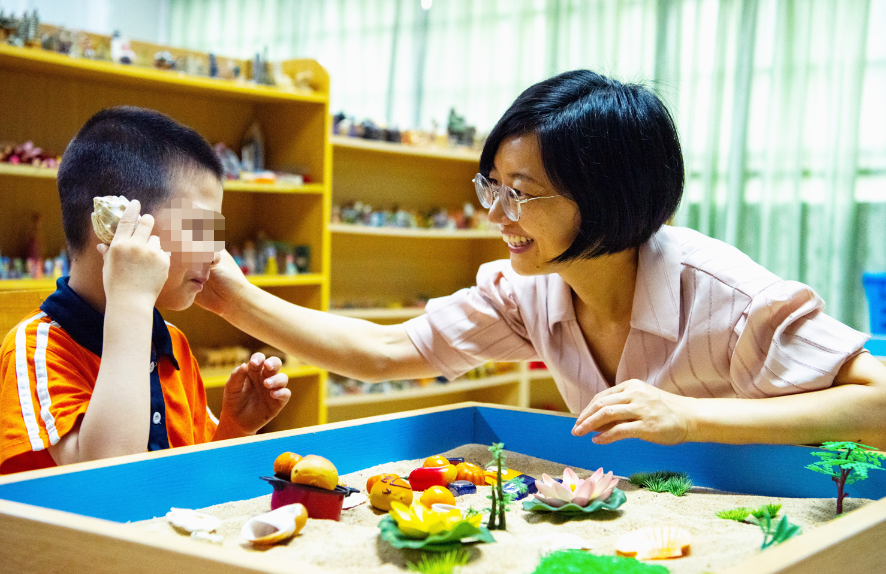 广州市福利院:为孩子们的人生托住底,为他们的未来探方向_腾讯新闻