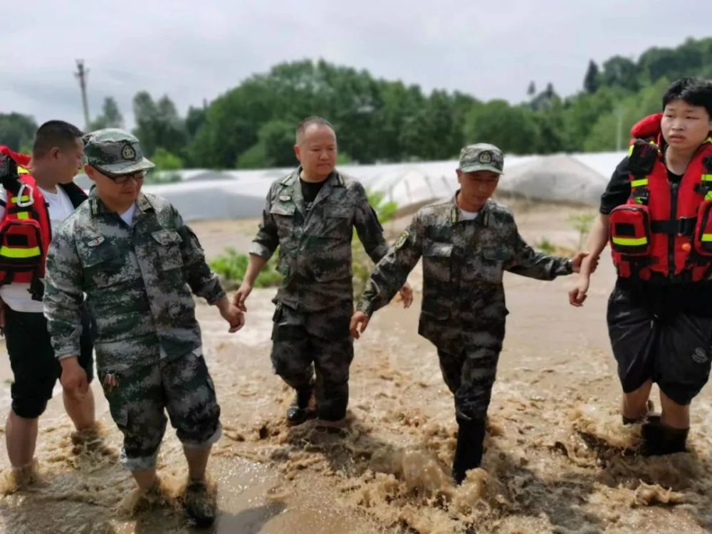 抢险救援，子弟兵冲锋在一线移民局可以办理护照嘛