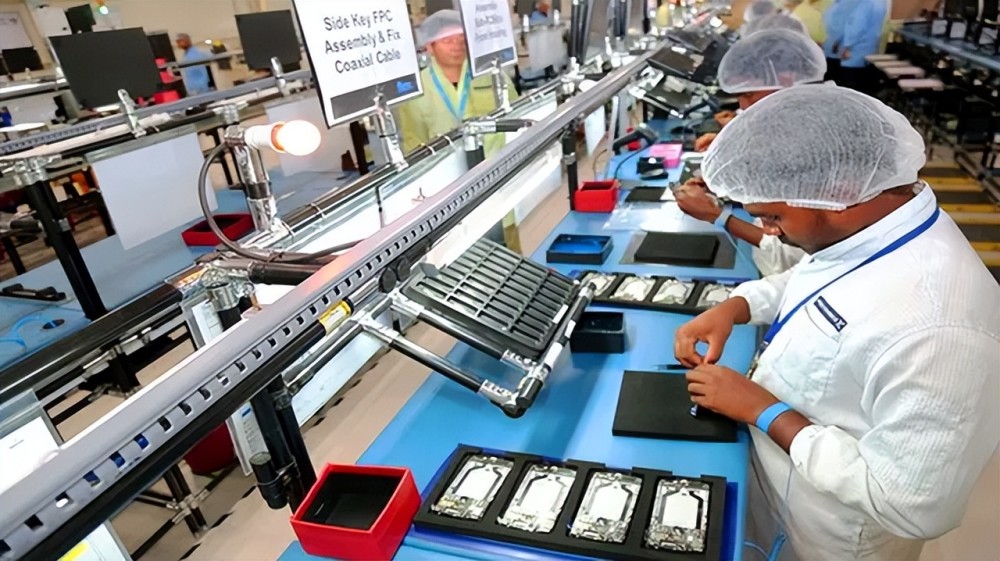 苹果生产线开始离开中国,迁到越南?越南制造会和抢中国饭碗吗?