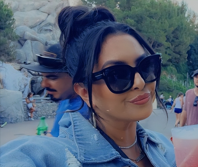 令科嫂一度有些自暴自弃,原本纤细苗条的身材,也因管理随性,慢慢走样