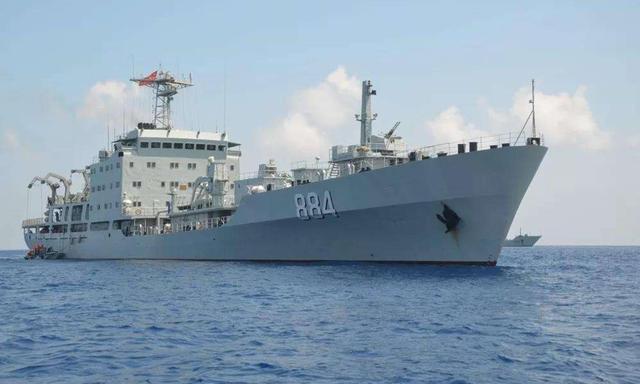 "洞庭湖","镜泊湖",撑起岛礁补给线的第一代专用补给舰_腾讯新闻