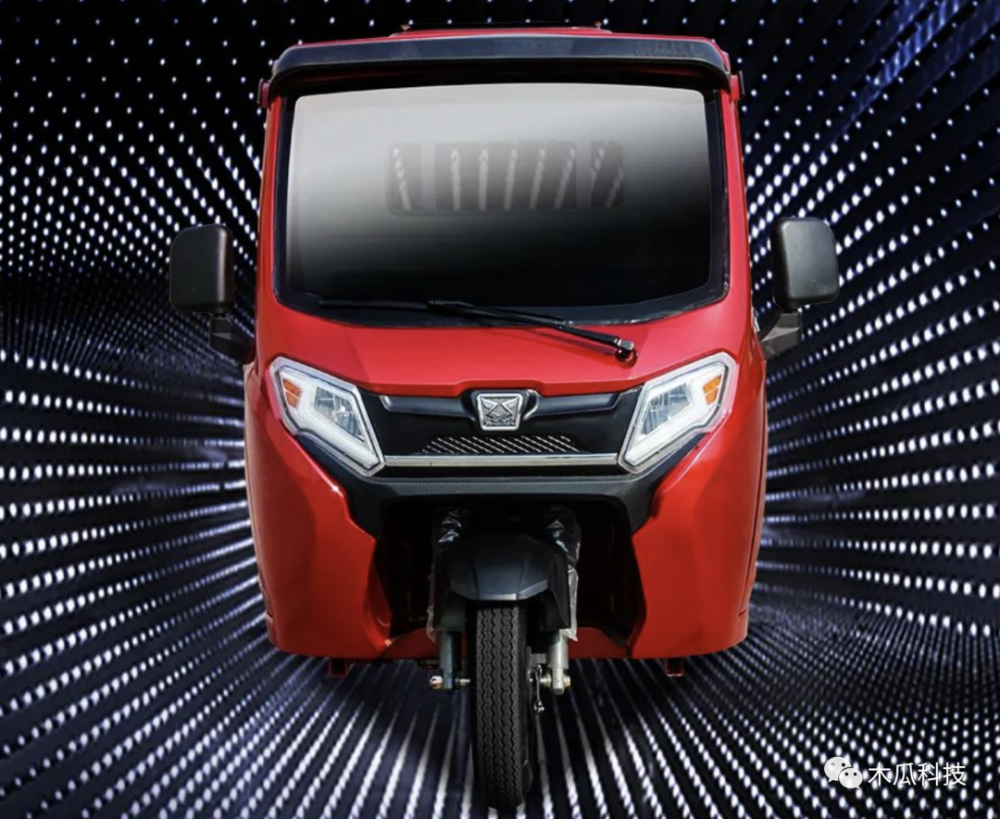 宗申j15三轮摩托车:搭载300cc水冷发动机,装1.