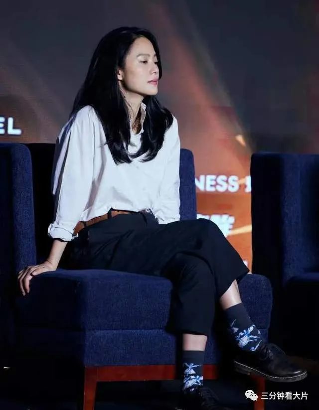 姜武和姜文兄弟俩把他们的事业和感情放在一起对比差异很大