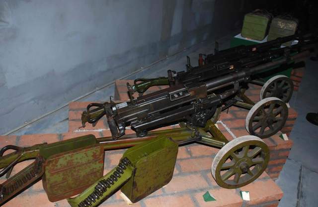 对越自卫反击战期间,我军曾使用的那些主要单兵武器