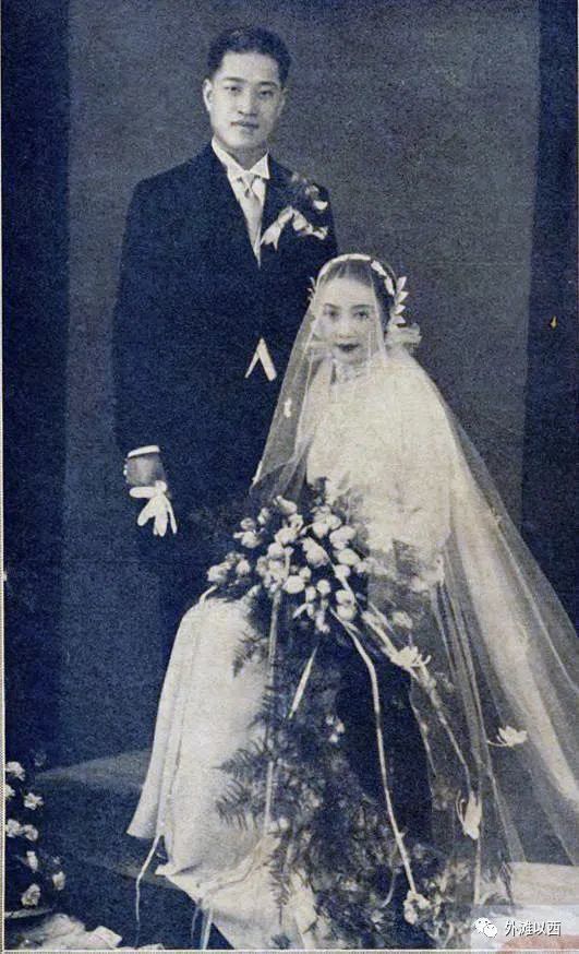 1933年,胡蝶与潘有声结婚好了,进光华里去看看.