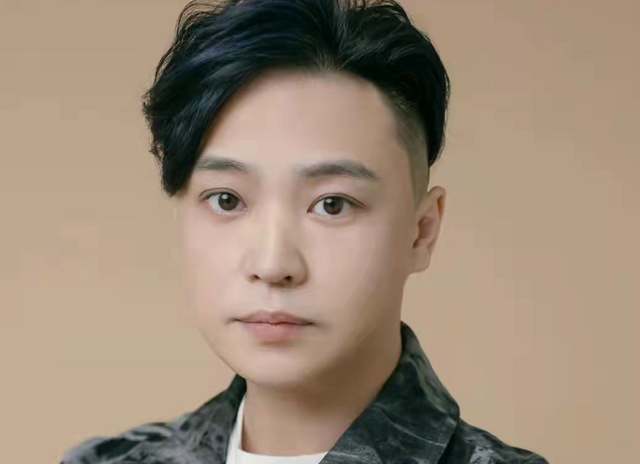 唐山歌手姜玉阳被实名举报疑似骗人同居生子事后还不负责任