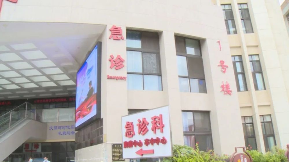 人民医院急诊科就先后接诊了这段时间严重威胁到人们的身体健康和生命