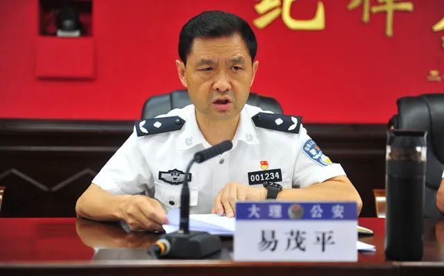 大理州公安局迅速安排部署全州道路交通安全和事故防控工作_腾讯新闻