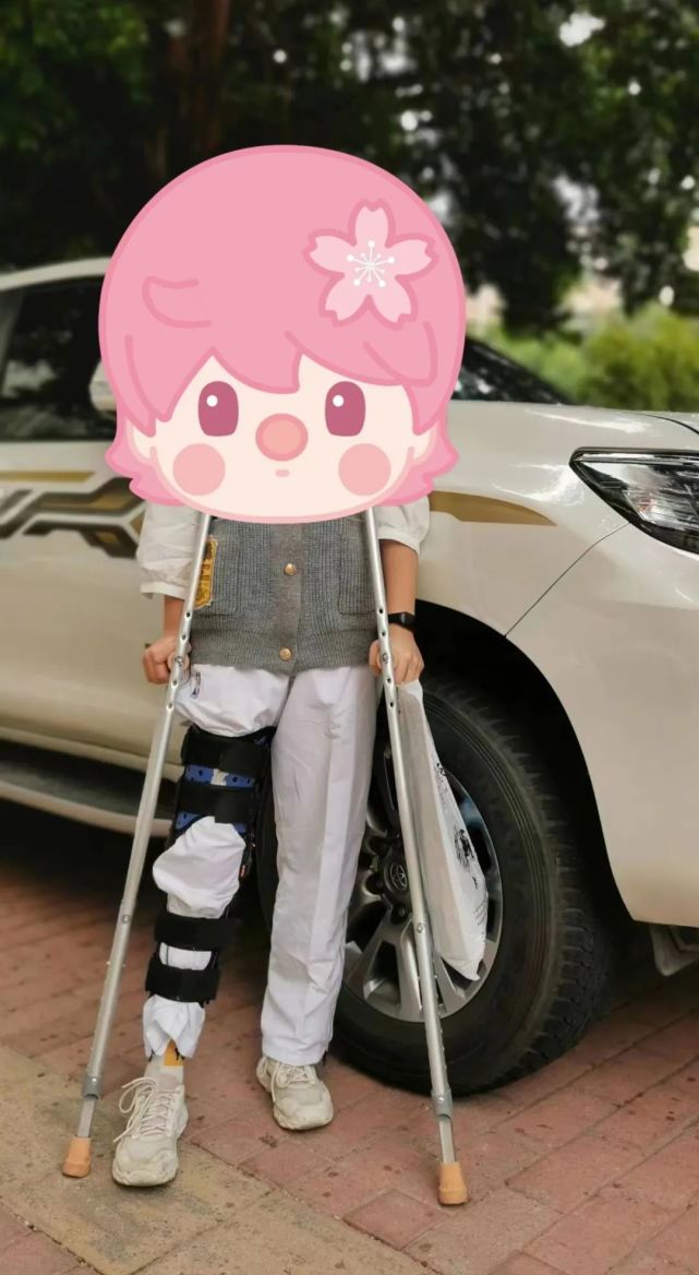 学生上体育课受伤谁负责党报热线