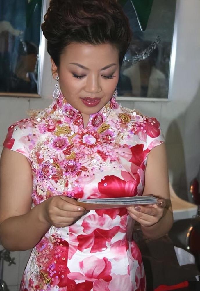 著名歌唱家张也这个在春晚舞台唱了27年的女人如今怎么样了