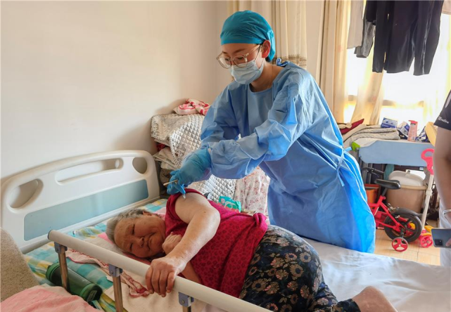 有措施有温度我盟有序推进70岁以上老年人疫苗接种工作