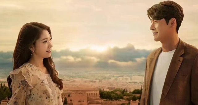 2018年韩剧《阿尔罕布拉宫的回忆》以此取景,红色城堡神秘感满满.