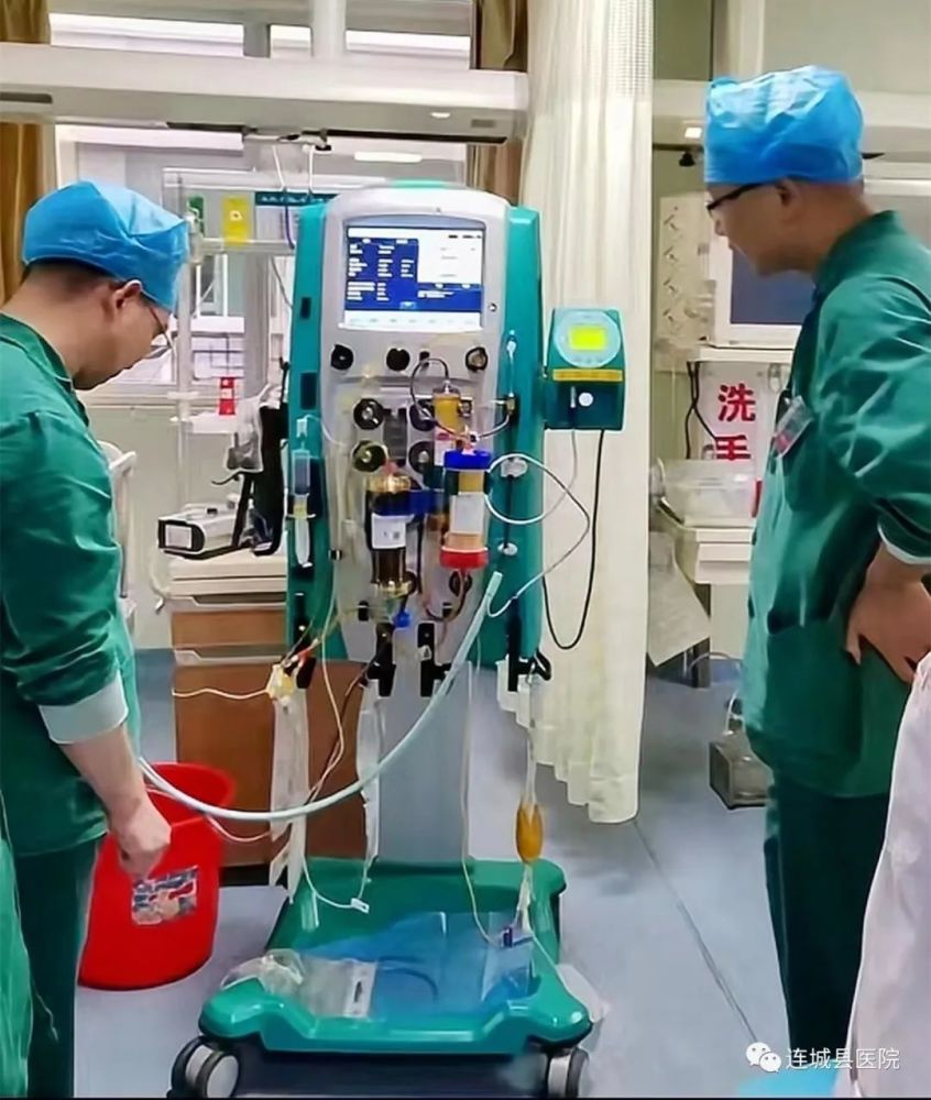 日前,县总医院重症医学科攻破难关,成功实施首例dpmars人工肝技术