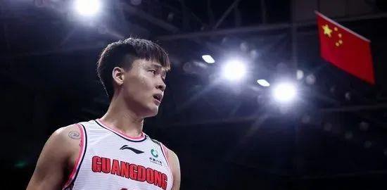 广东宏远愿意交易赵睿