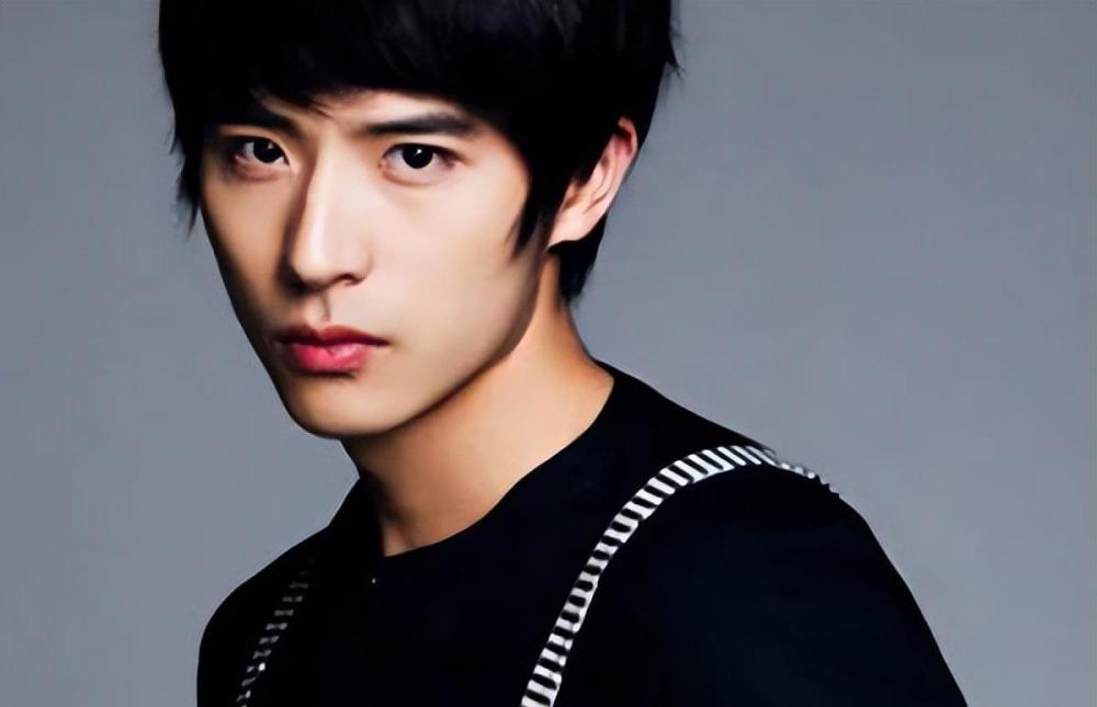 《警察荣誉》中的徐开骋,北大法学硕士杨树,第一次看到他的颜值_腾讯