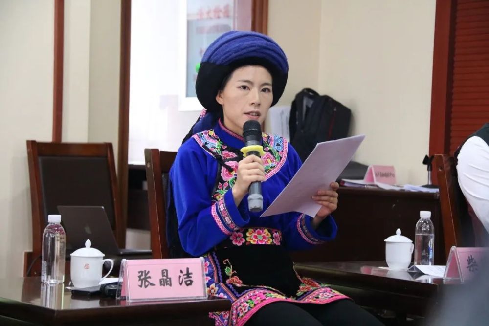 张晶洁是一名农家孩子,于2012年6月毕业于西南大学育才学院工商管理