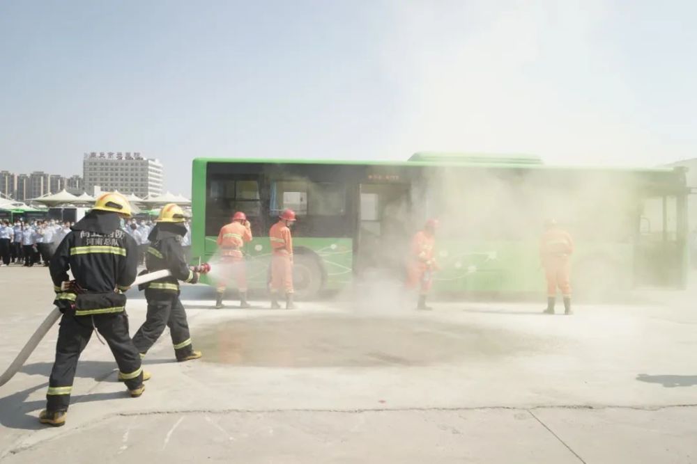 防汛抢险救援车_卫生院防洪防汛应急救援预案_做好防汛应急抢险工作