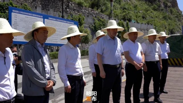 魏稳柱来略阳调研