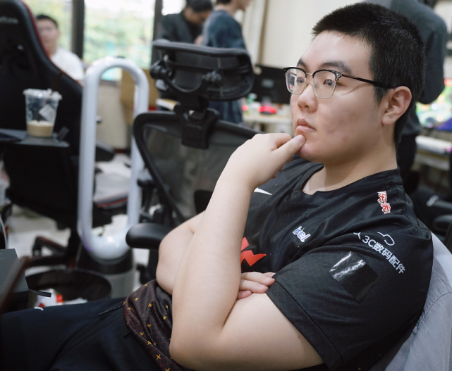 二连mvp证明自己,战马教练是真不行!