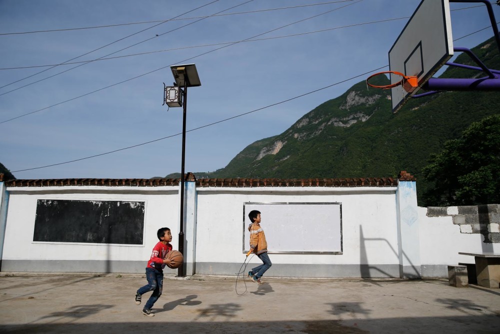 2020年5月14日,重庆巫山县竹贤乡下庄村小学,一所只有3个人的学校.