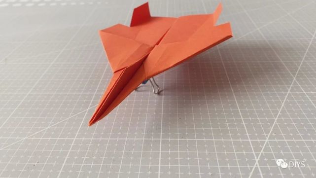 手工折纸一架帅气的f15战斗机