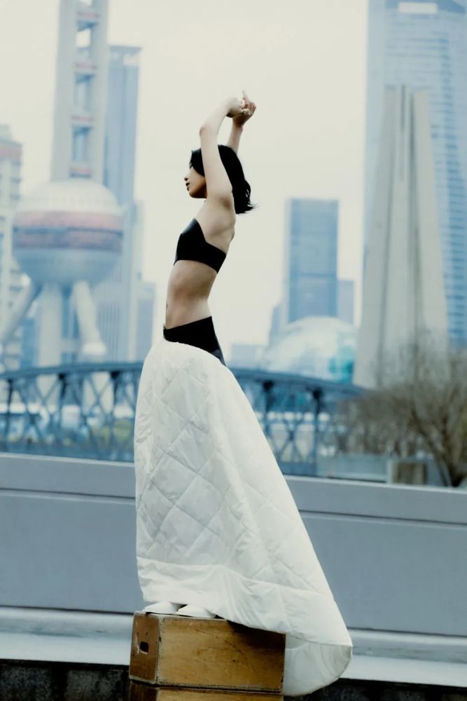 早，VOGUE｜首季数字上海时装周有哪些亮点？老公出轨2023已更新(网易/今日)老公出轨