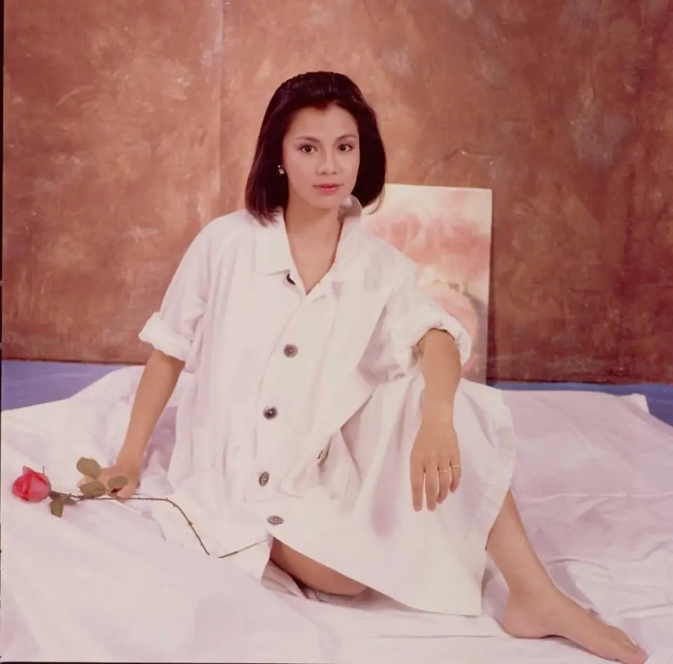 又被"翁美玲"惊艳到了,穿衣时髦又新潮,款款不过时,如视觉盛宴