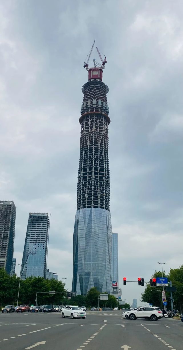 网传蜀峰468将出售,绿地回应:纯属虚构,只是建设缓慢