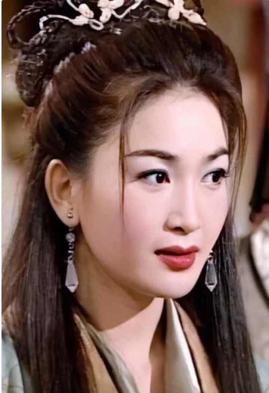 温碧霞版苏妲己,自带妩媚气质,举手投足之间都风情万种