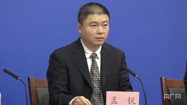 孟锐通报朝阳区疫情处置情况(央广网记者 王进文 摄)