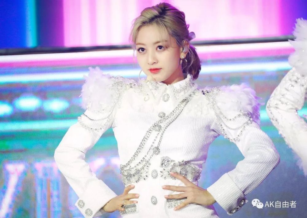 喜欢韩国女团twice队长朴智孝的10个理由